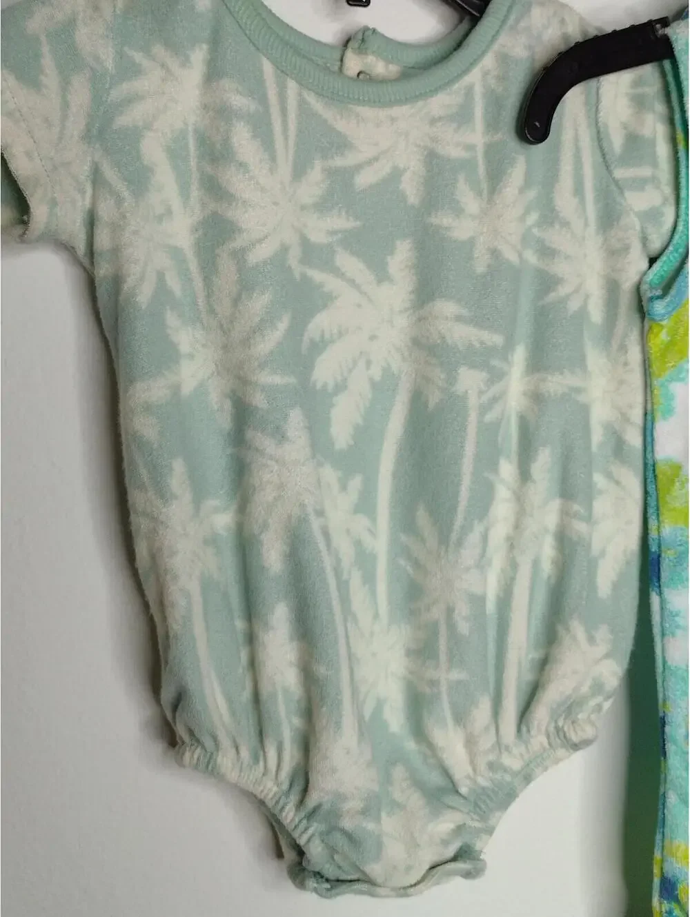NWT Set of 2 Baby Rompers in Mint Green and Tie-Dye Size 0-3M